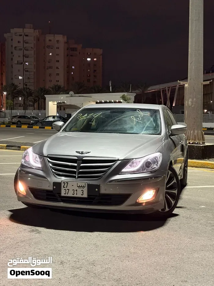 Genesis G80 2014 photo 2