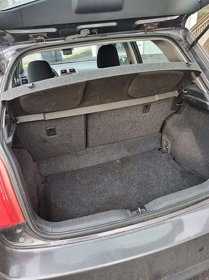 Toyota Auris 2011 photo 2