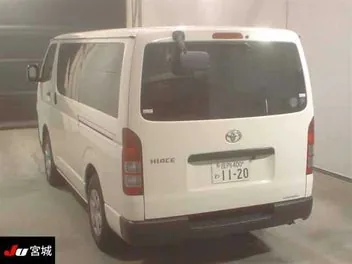 Toyota Hiace 2022 photo 3
