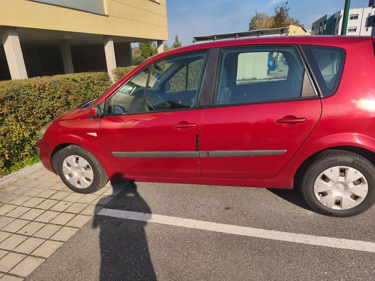 Renault Scenic 2007 photo 2