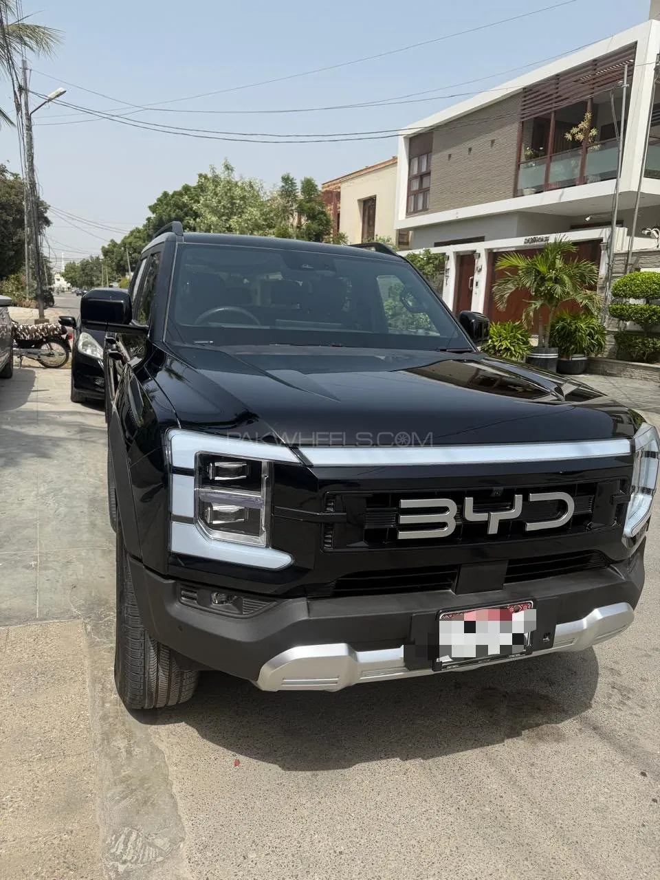 BYD Shark 6