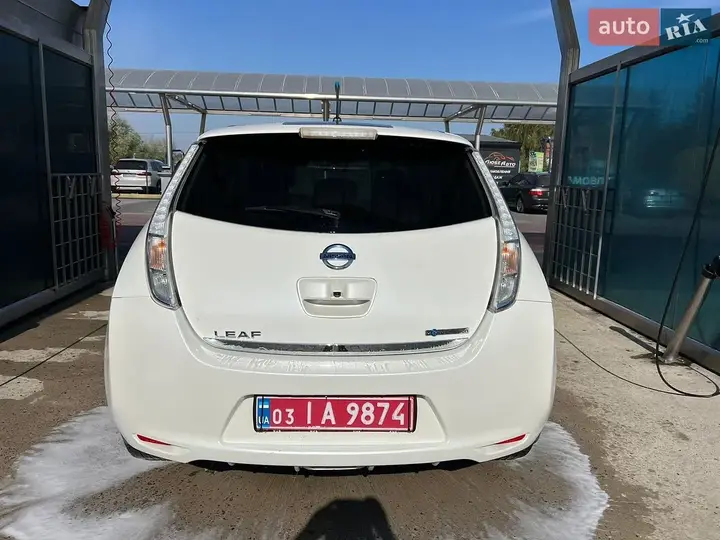Nissan Leaf 2014 photo 5