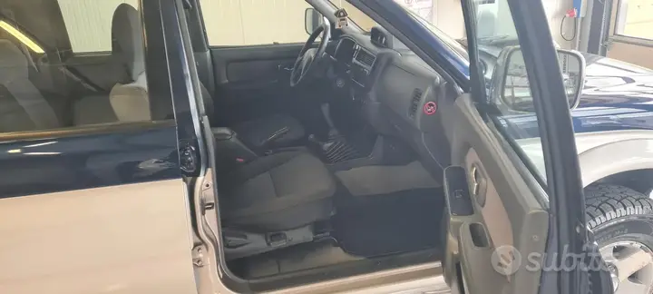 Mitsubishi L200 2005 photo 5