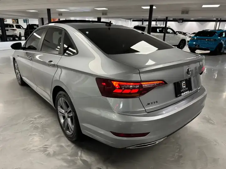 Volkswagen Jetta 2019 photo 3