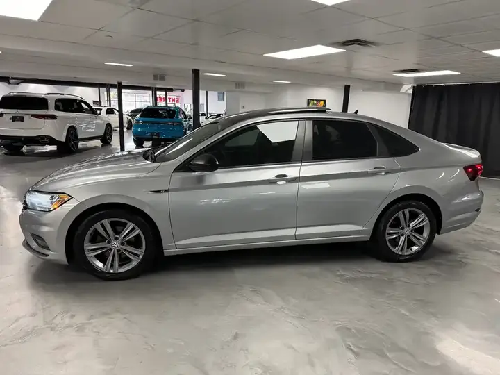 Volkswagen Jetta 2019 photo 2