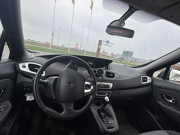 Renault Scenic Iii 2013 photo 3