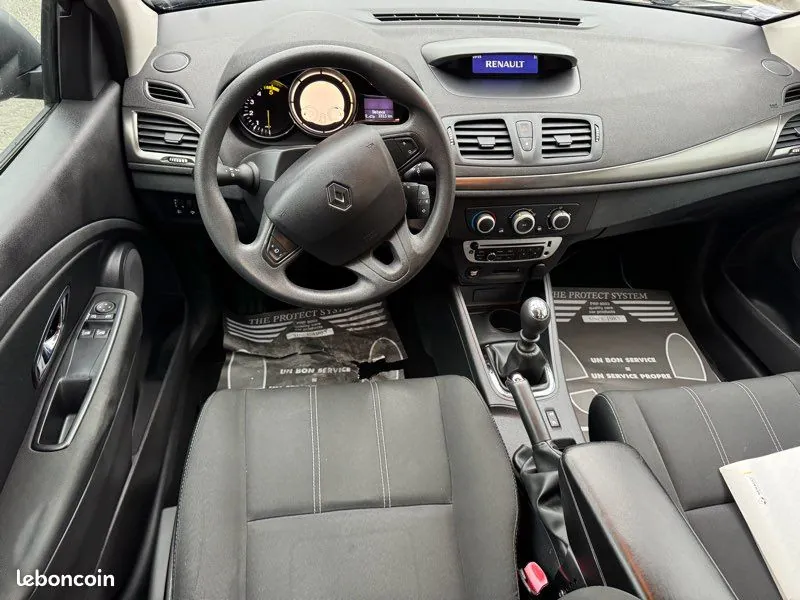 Renault Megane 2015 photo 3