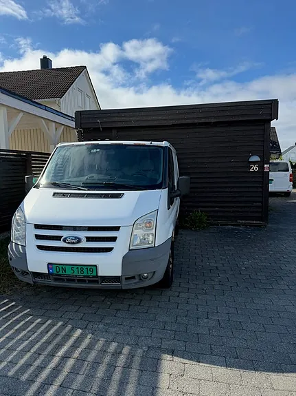 Ford Transit 2010 photo 2