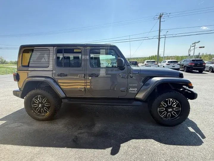Jeep Wrangler Unlimited 2018 photo 4