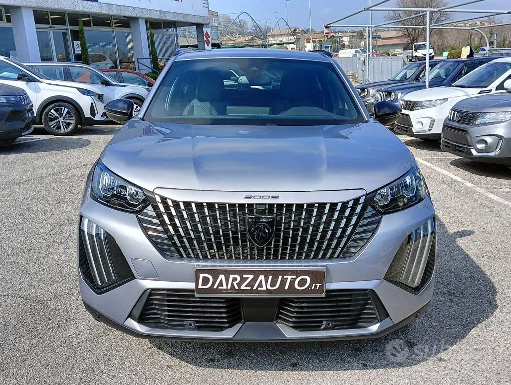 Peugeot 2008 2025 photo 2
