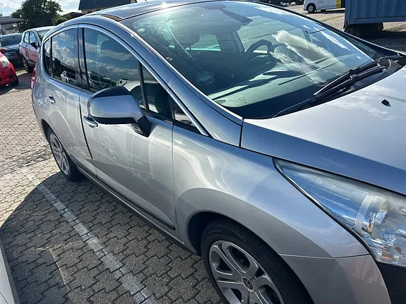 Peugeot 3008 2010 photo 2