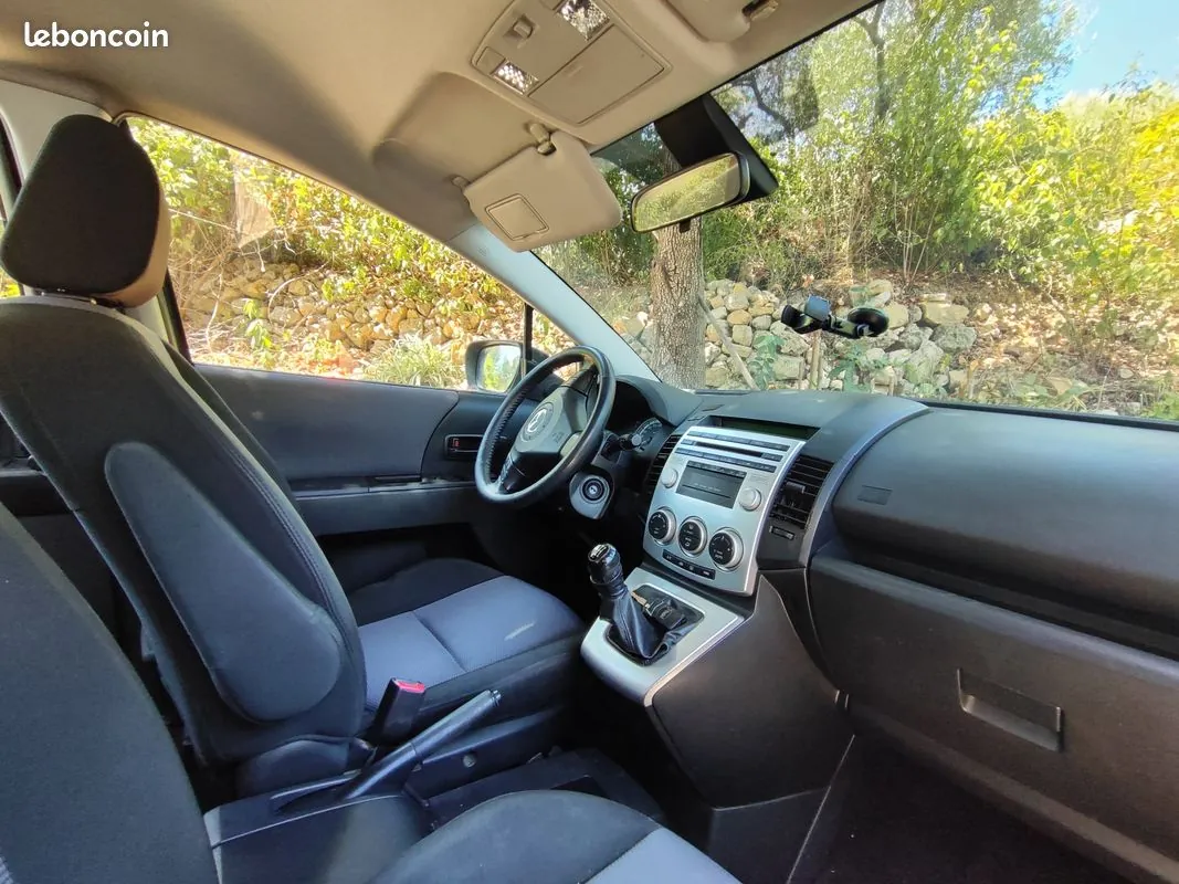 Mazda 5 2006 photo 2