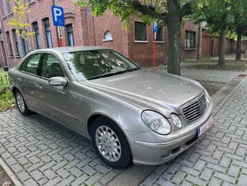 Mercedes-Benz E320