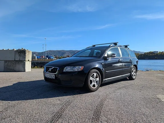 Volvo V50 2010 photo 4