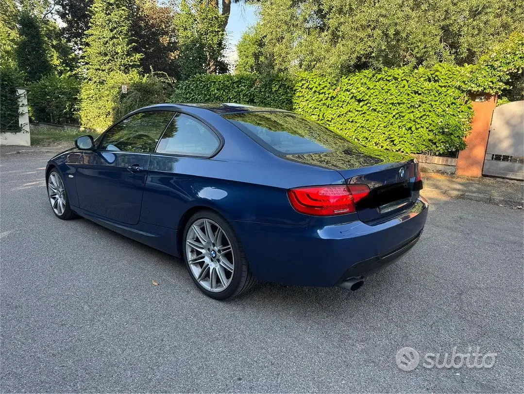 BMW E92 2010 photo 2