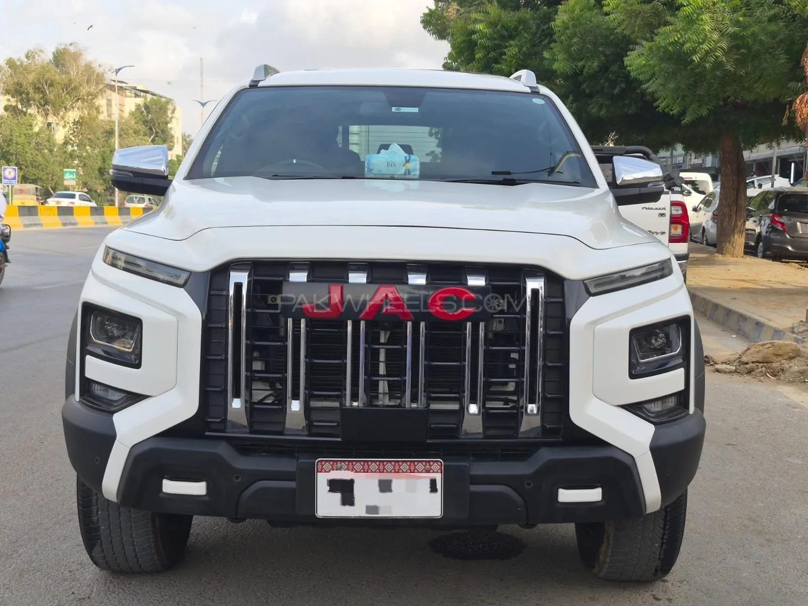 JAC T9