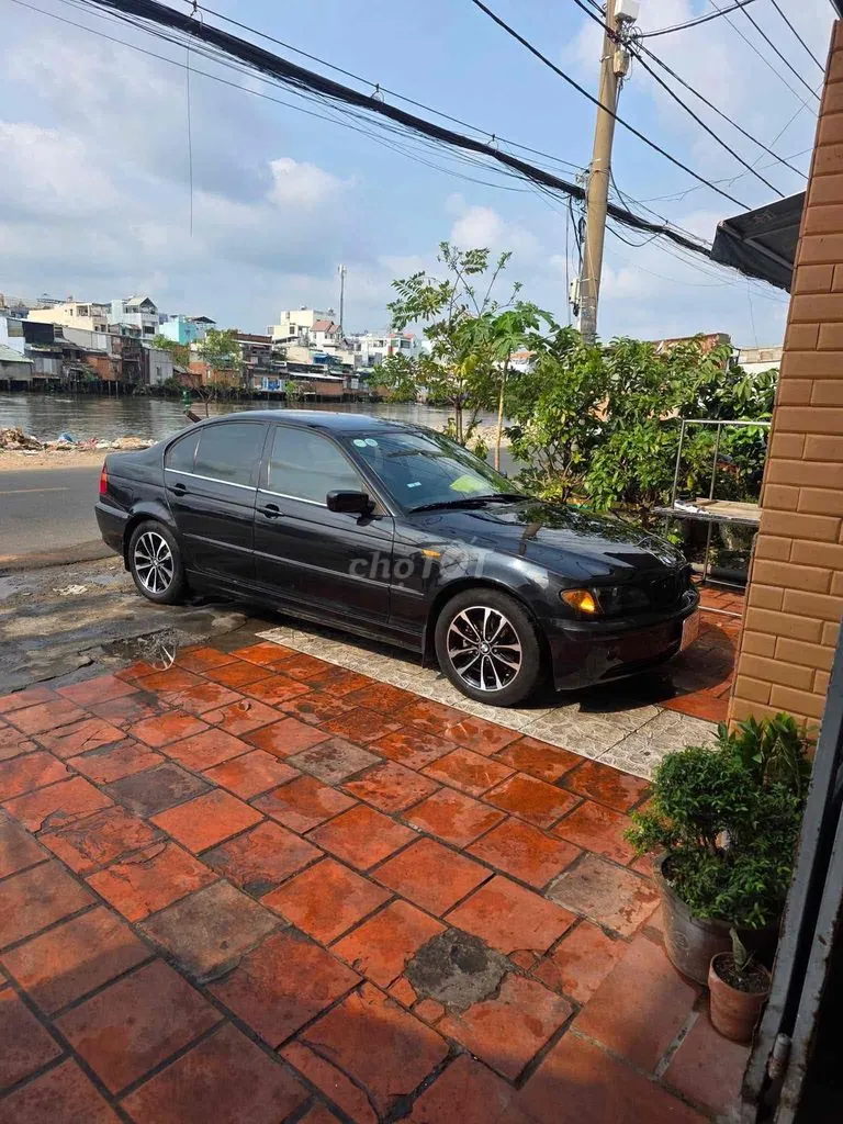 BMW 3 Series 2005 photo 5