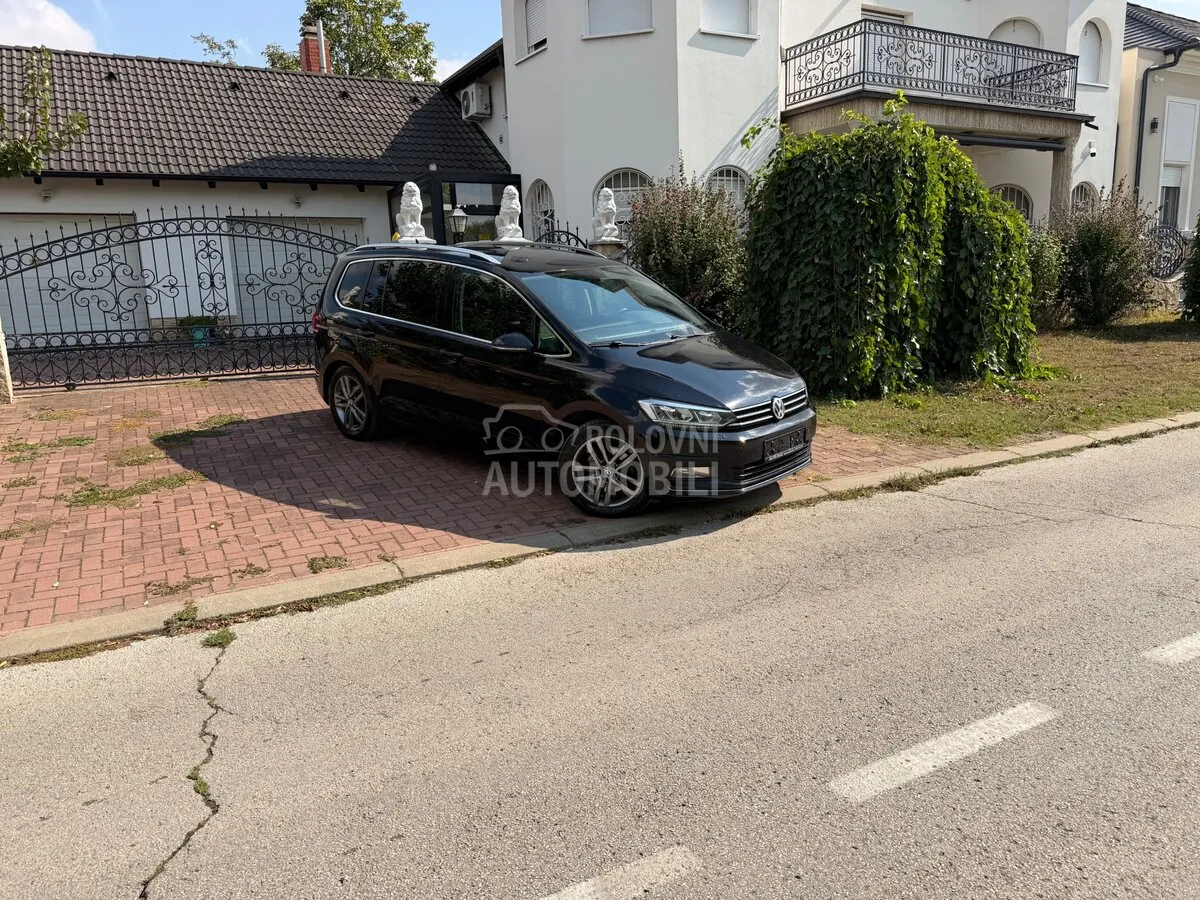 Volkswagen Touran 2016 photo 2