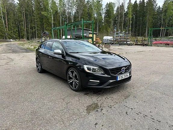 Volvo V60 2014 photo 2