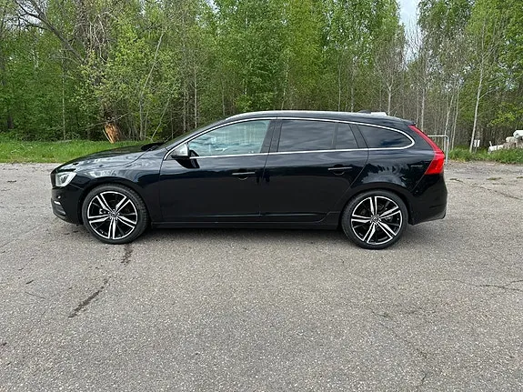 Volvo V60 2014 photo 3