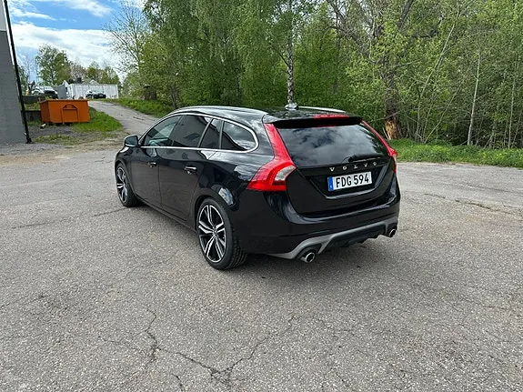 Volvo V60 2014 photo 4