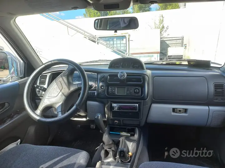 Mitsubishi Pajero Sport 2002 photo 4