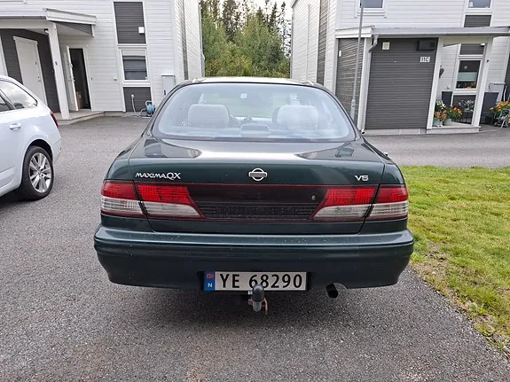 Nissan Maxima 1998 photo 4