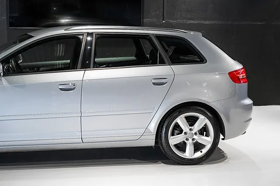 Audi A3 2011 photo 5