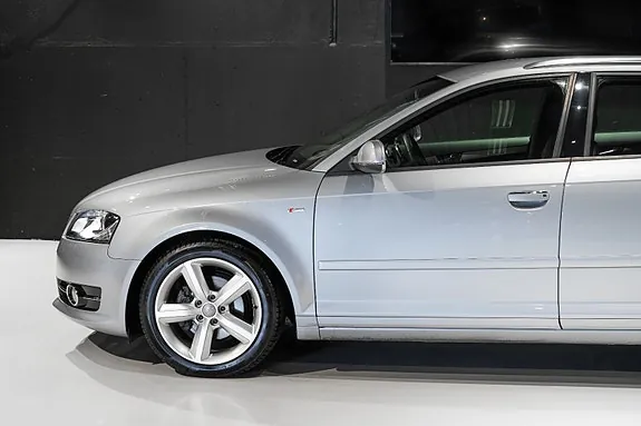 Audi A3 2011 photo 4