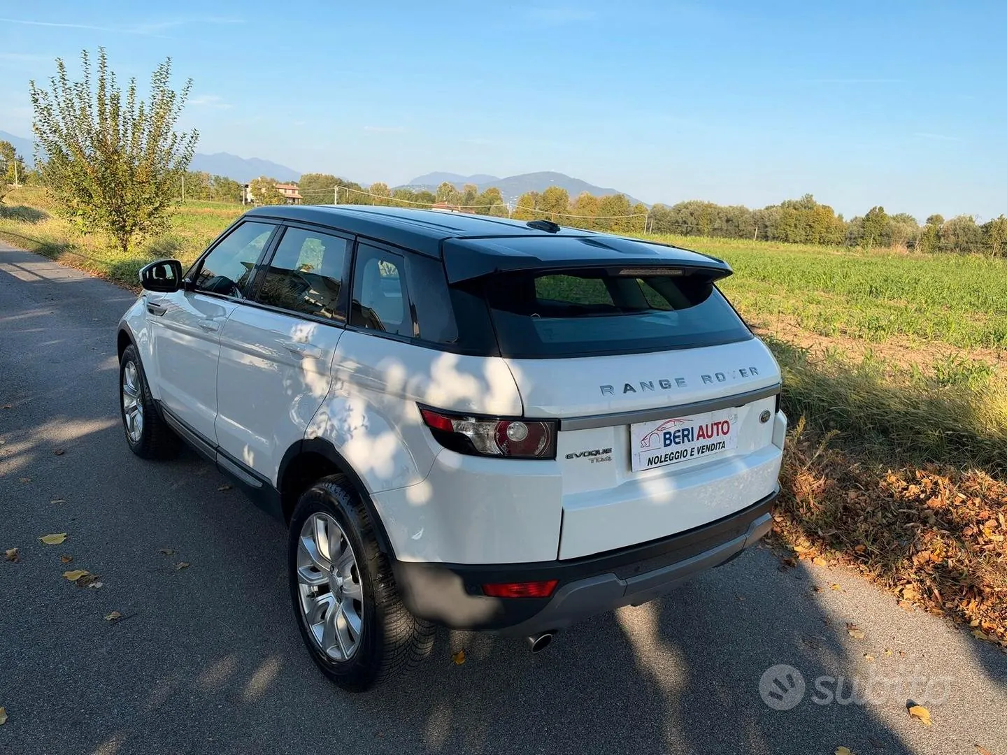 Land Rover Range Rover Evoque 2015 photo 3