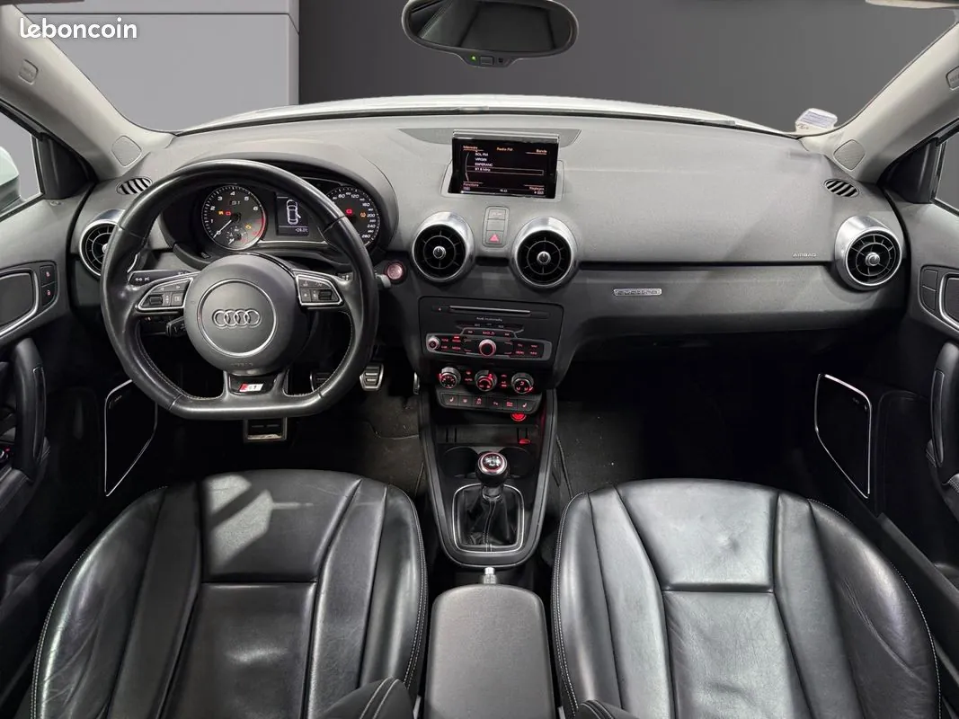 Audi S1 2016 photo 2