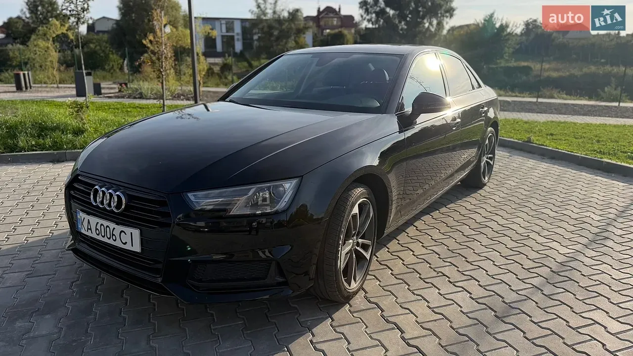 Audi A4 2019 photo 2