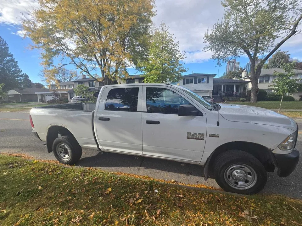 Dodge Ram 2500 2014 photo 2