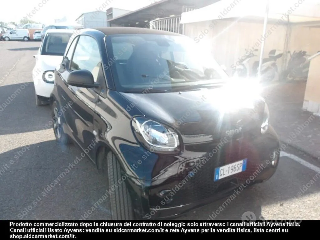 Smart Fortwo 2022 photo 3