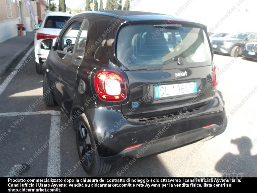 Smart Fortwo 2022 photo 4