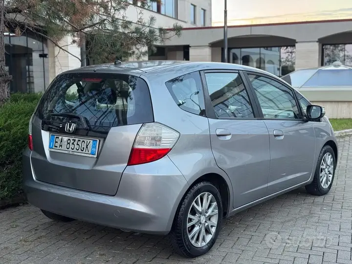 Honda Jazz 2009 photo 4