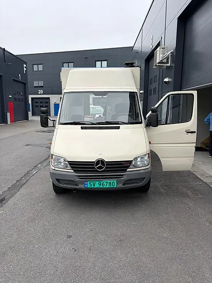 Mercedes-Benz Sprinter 2002 photo 3