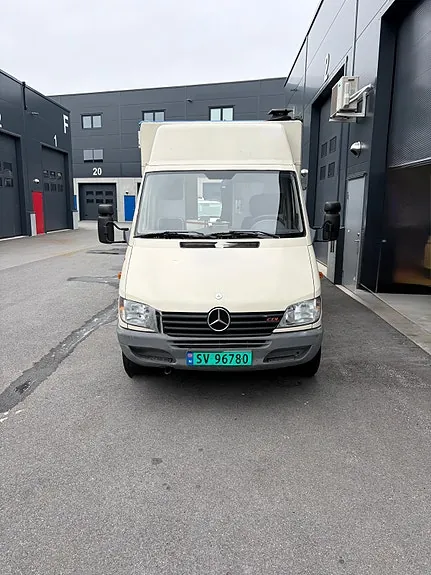 Mercedes-Benz Sprinter 2002 photo 2