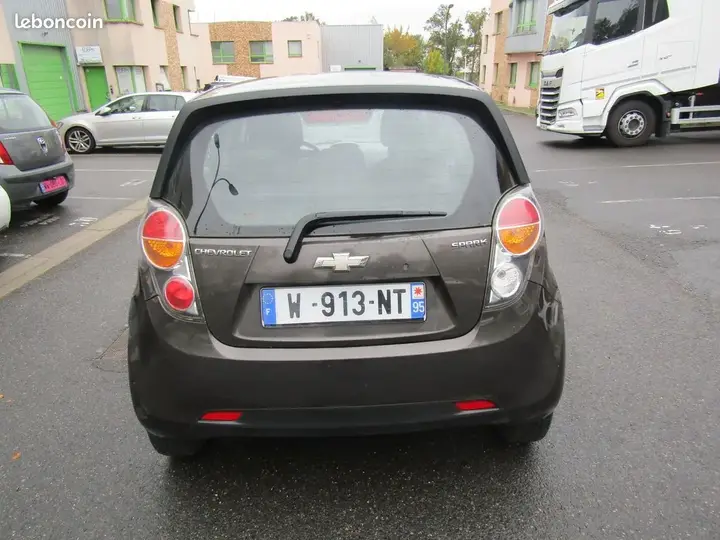 Chevrolet Spark 2011 photo 5