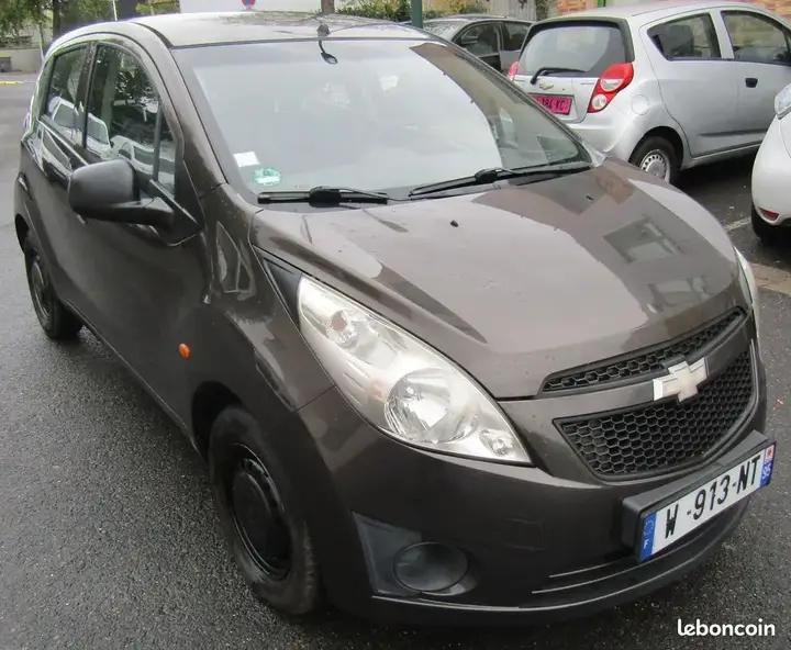 Chevrolet Spark 2011 photo 3