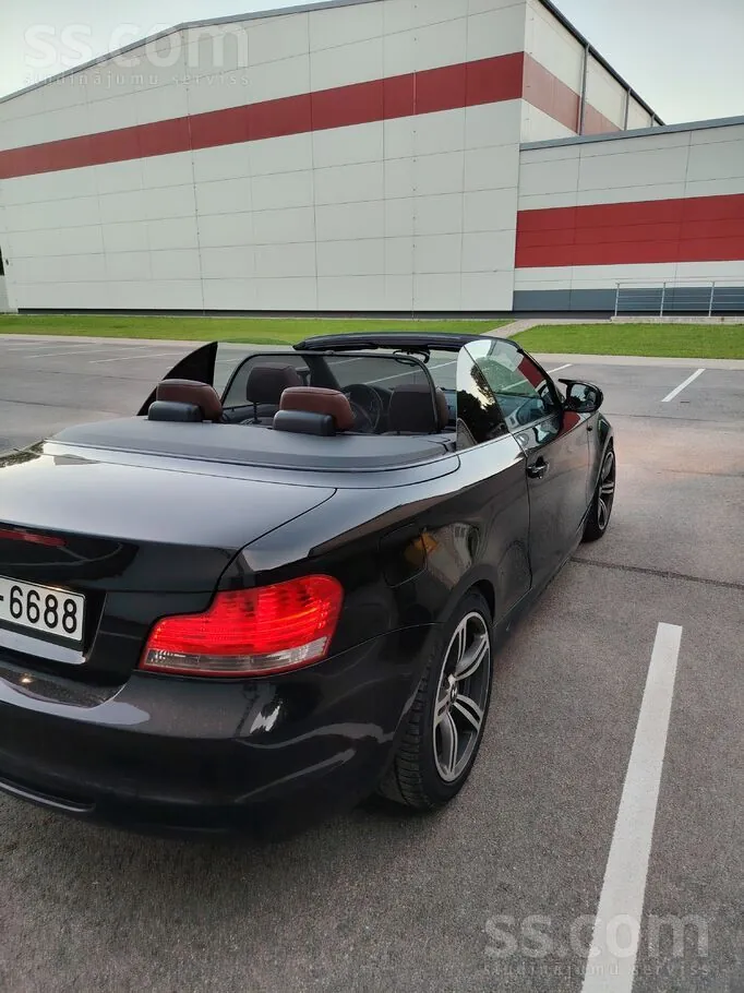 BMW 118 2010 photo 4