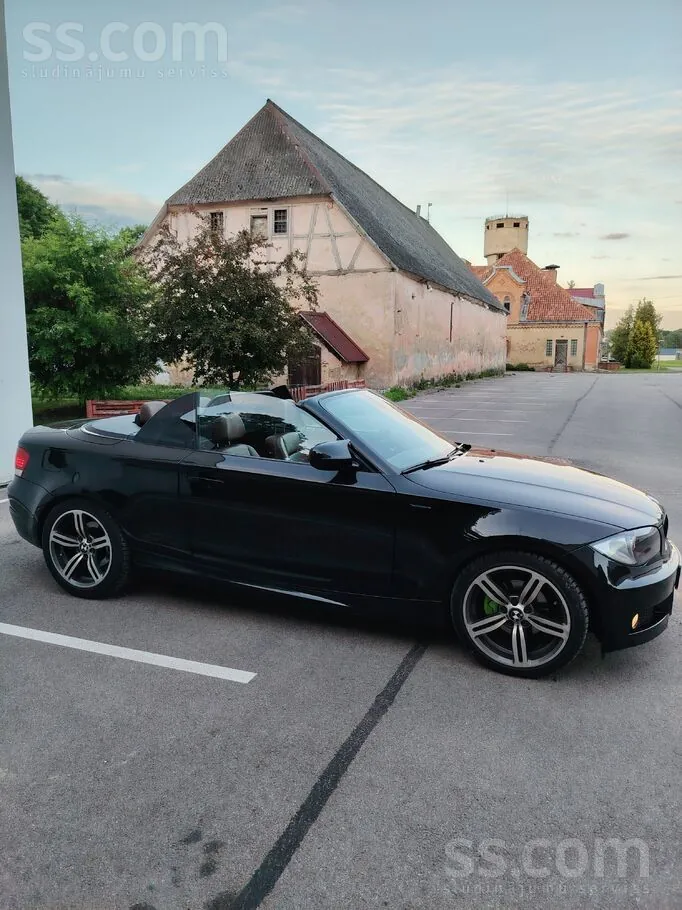BMW 118 2010 photo 3