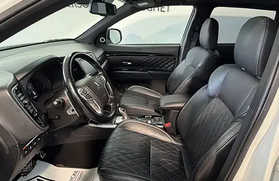 Mitsubishi Outlander 2020 photo 4
