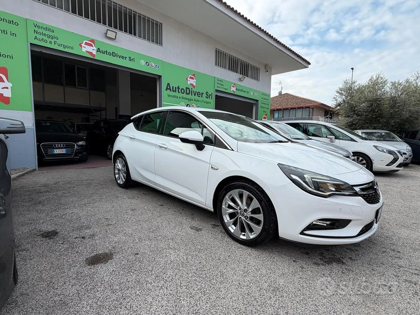 Opel Astra 2018 photo 2