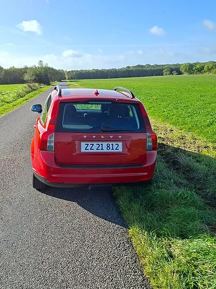 Volvo V50 2009 photo 2
