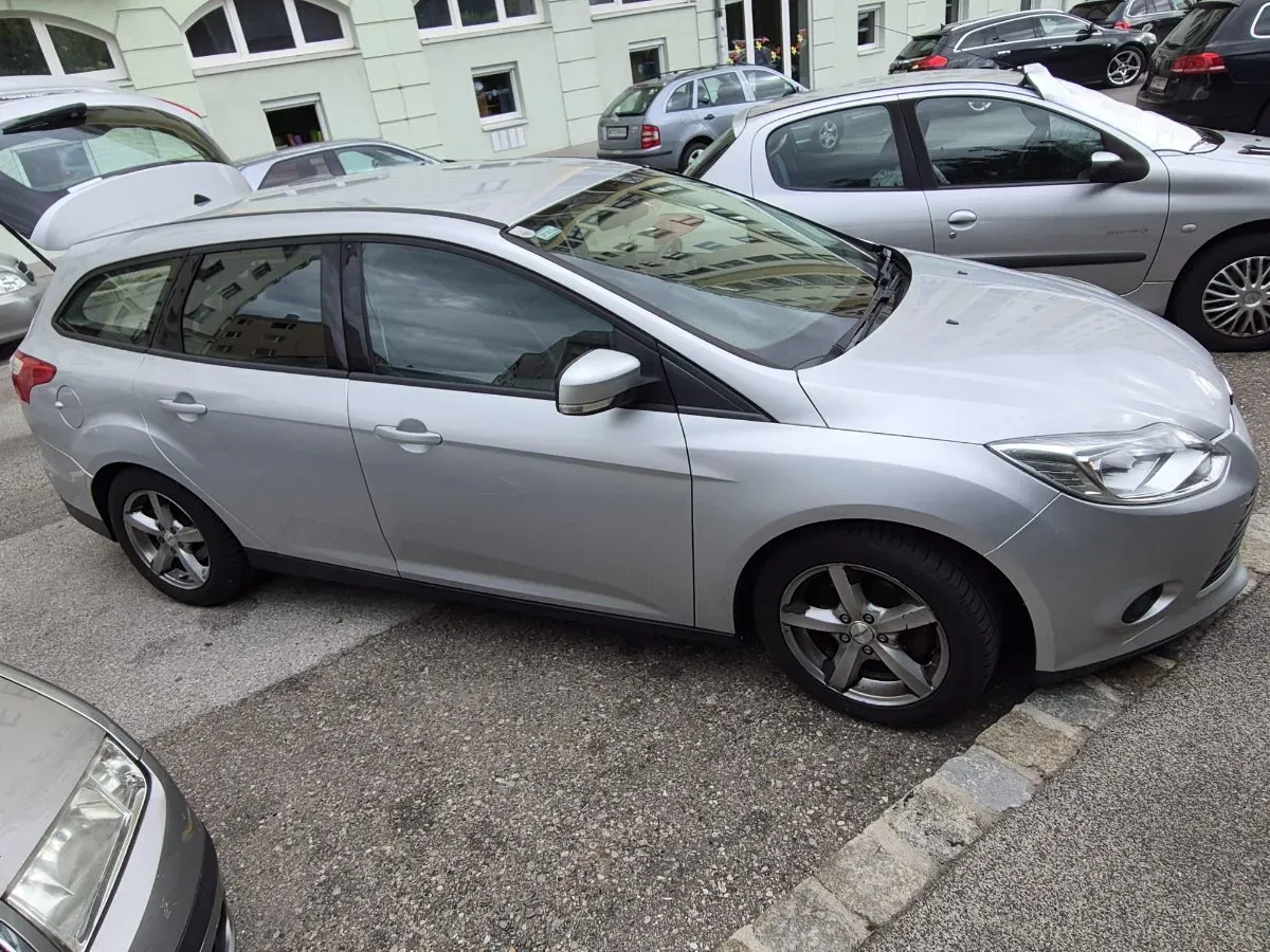 Ford Focus 2013 photo 3
