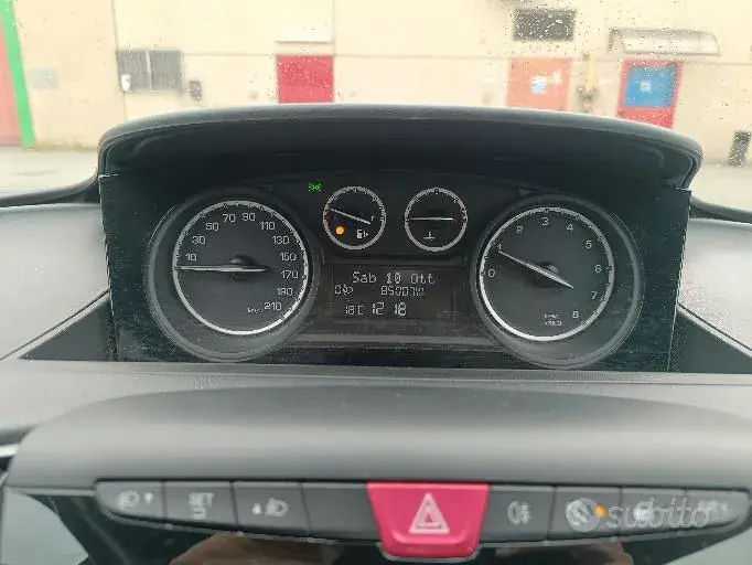 Lancia Ypsilon 2012 photo 2