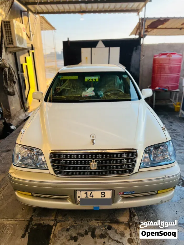 Toyota Crown 2004 photo 5