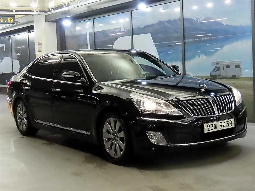 Hyundai Equus