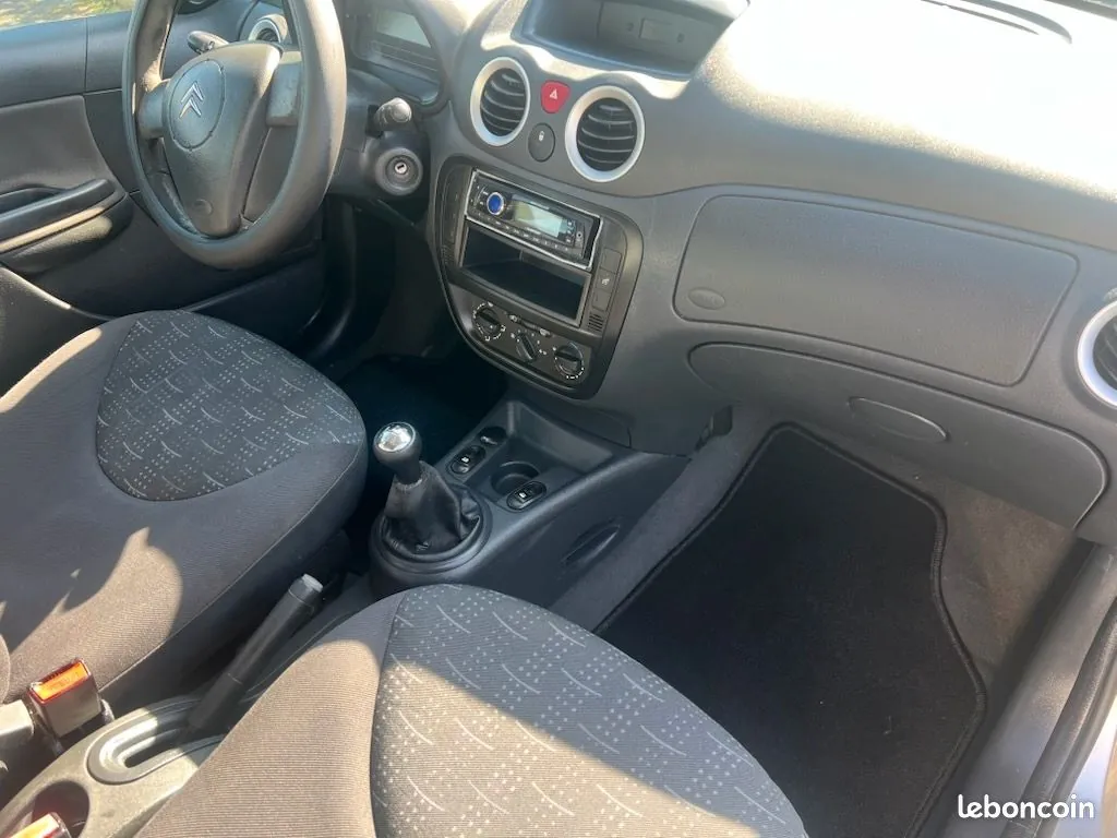 Citroen C3 2008 photo 3